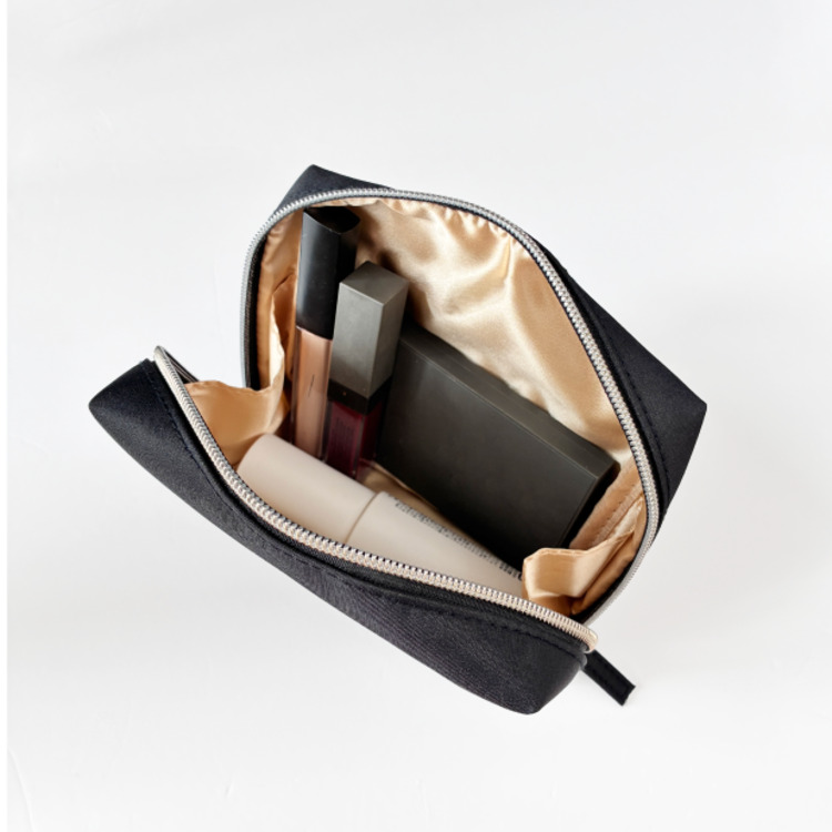 フナキバケル(化粧ポーチ)